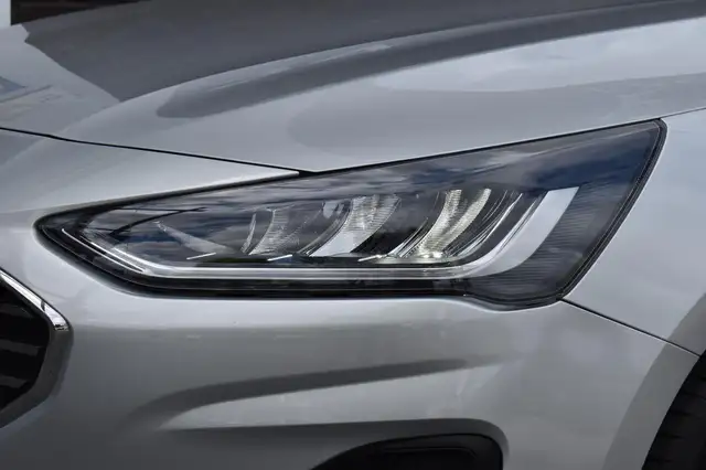 Ford Focus view 13