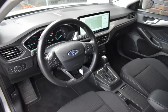 Ford Focus view 4
