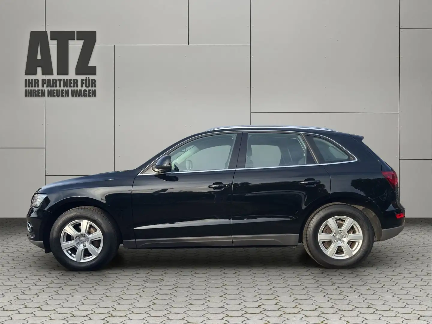 Audi Q5 2.0 TDI 2 Hand*Scheckheft*8 Fach Bereift Noir - 2