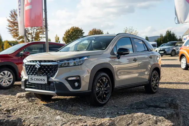 Suzuki S-Cross