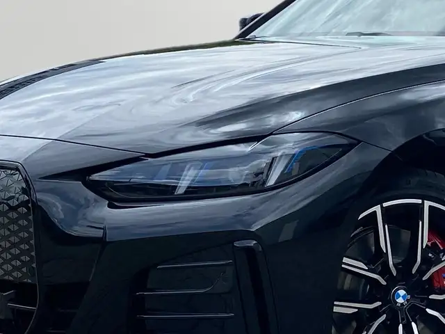 BMW I4 view 5
