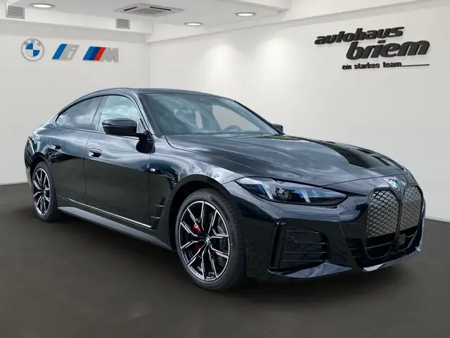 BMW I4 view 2