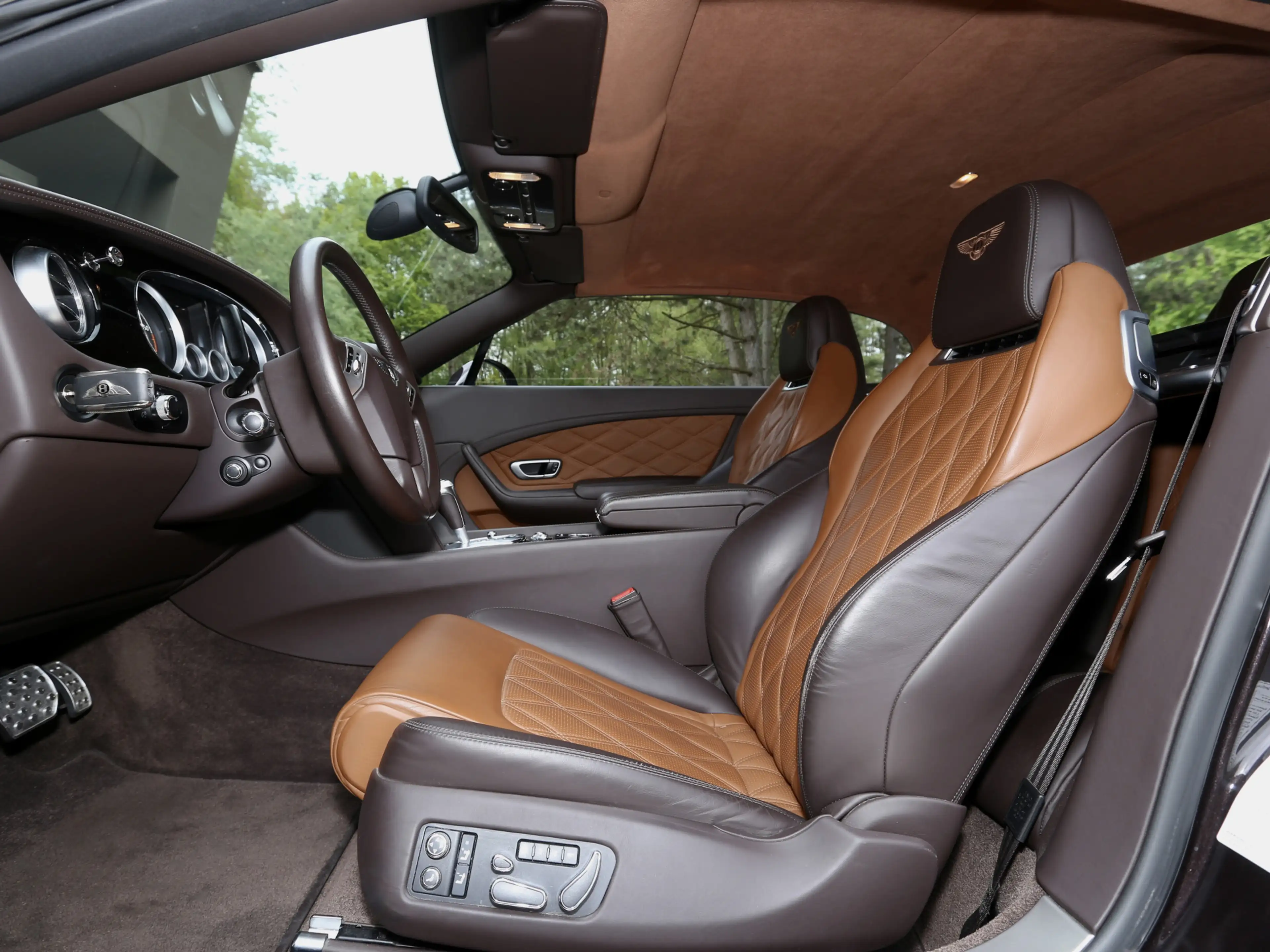Bentley Continental GTC 4.0 V8 Mulliner — photo 6