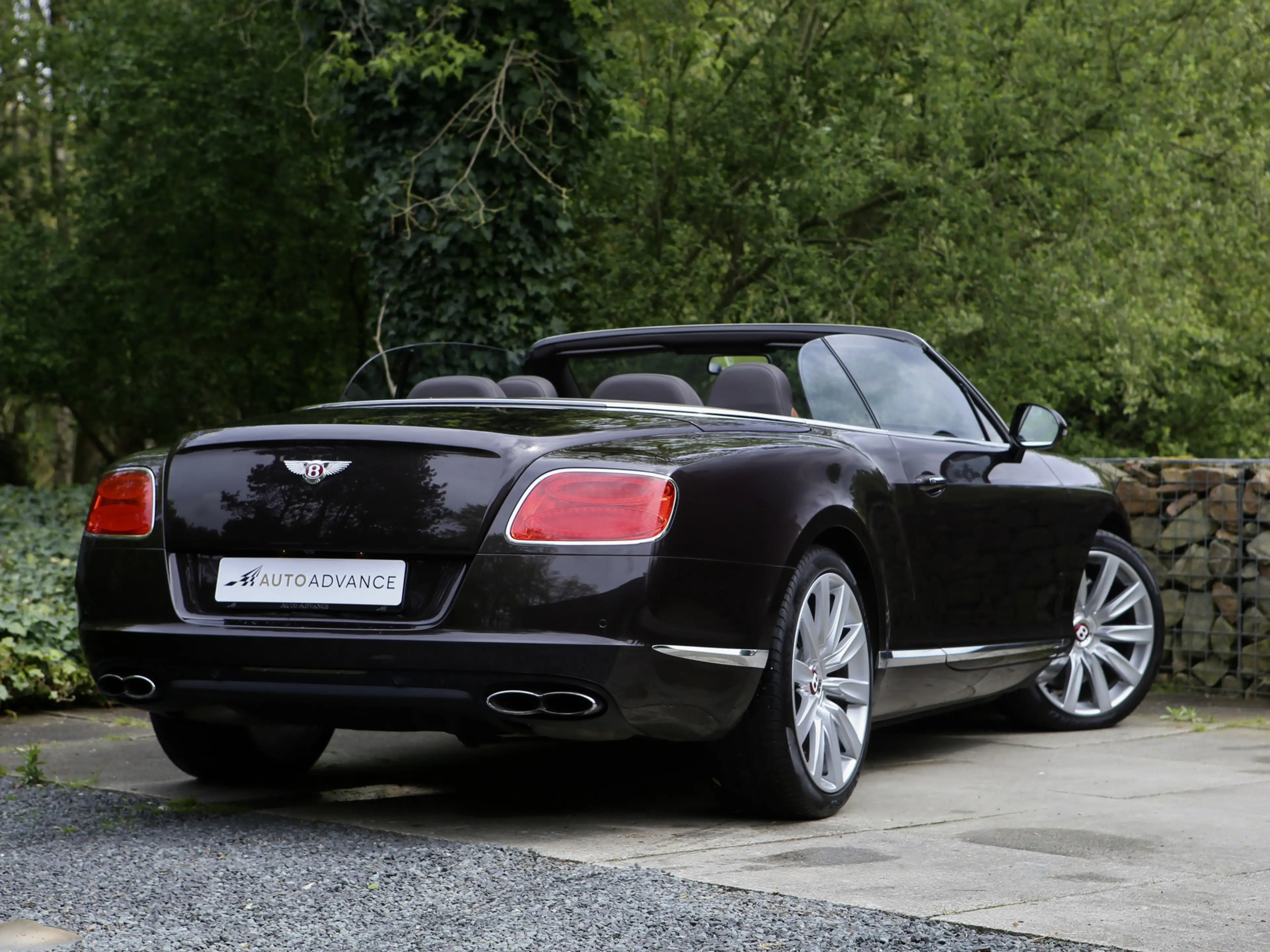 Bentley Continental GTC 4.0 V8 Mulliner — photo 5