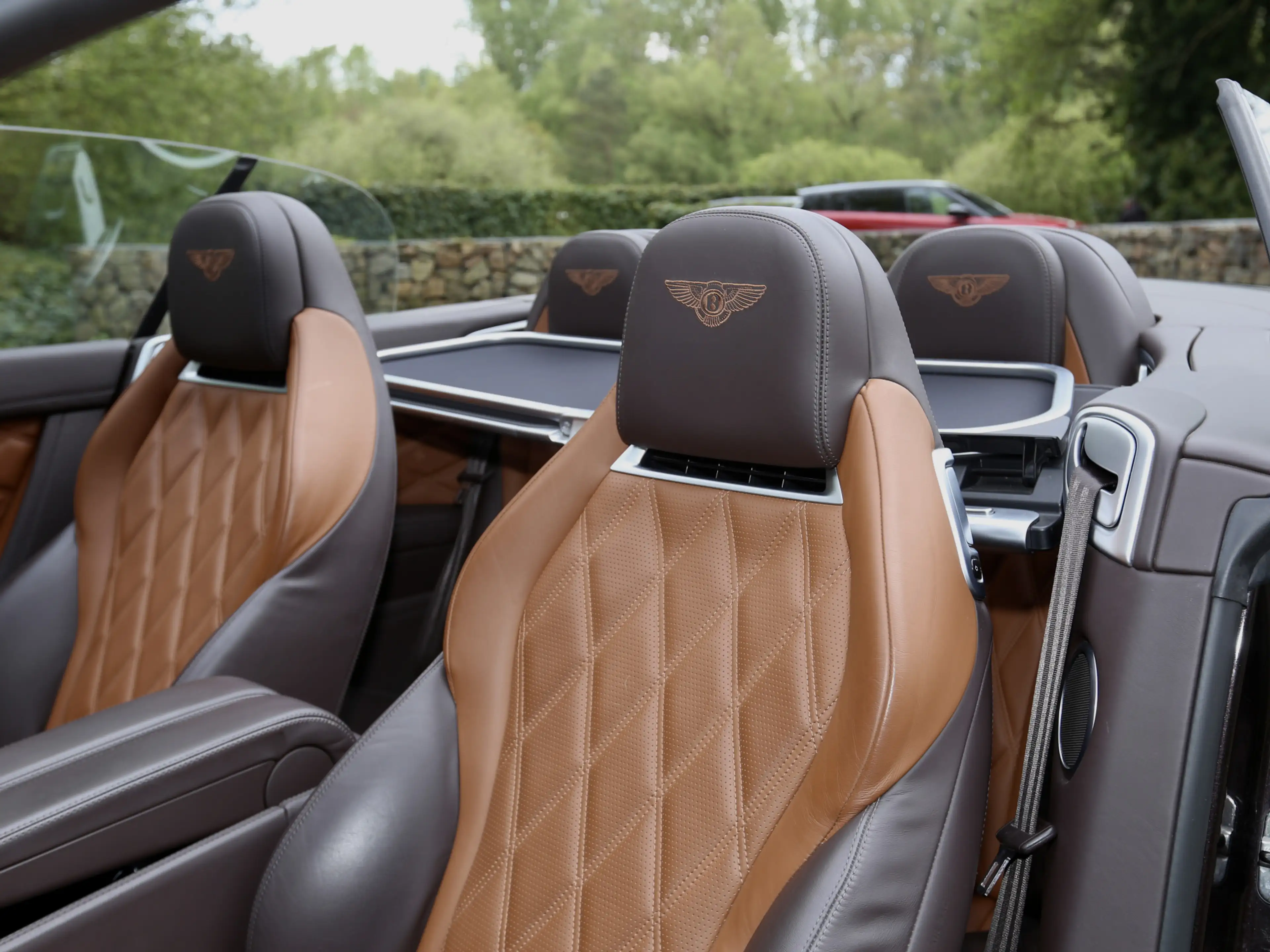Bentley Continental GTC 4.0 V8 Mulliner — photo 9
