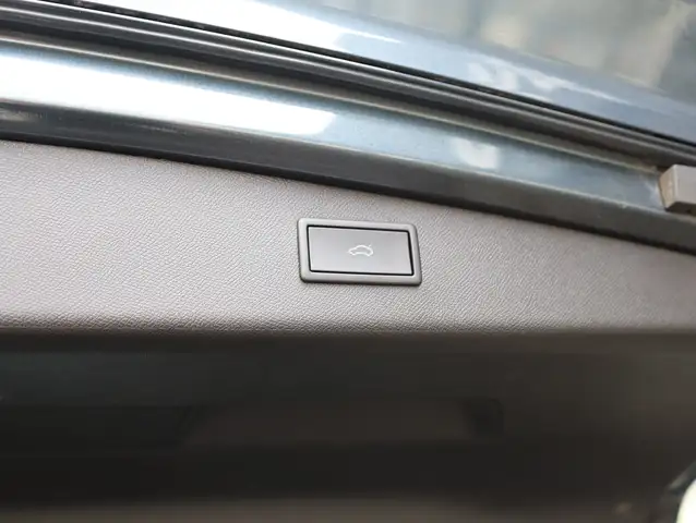 Cupra Leon view 13