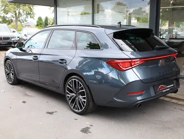 Cupra Leon view 6