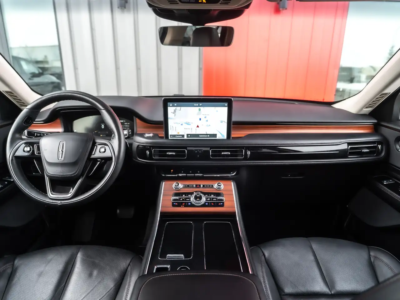 Lincoln Aviator снимка Lincoln Aviator