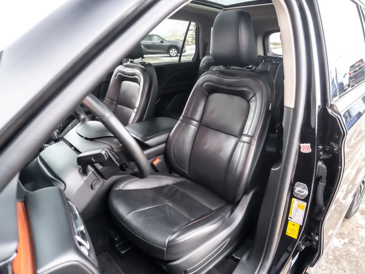 Lincoln Aviator снимка Lincoln Aviator