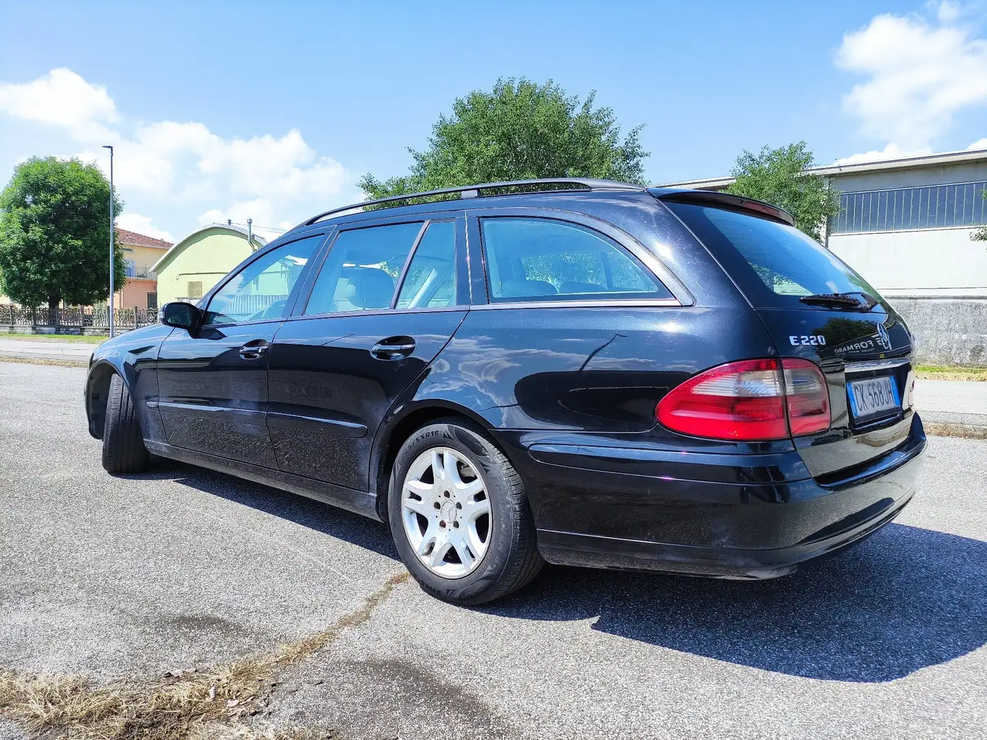 Mercedes-Benz E 220 SW cdi Classic Negru - 2