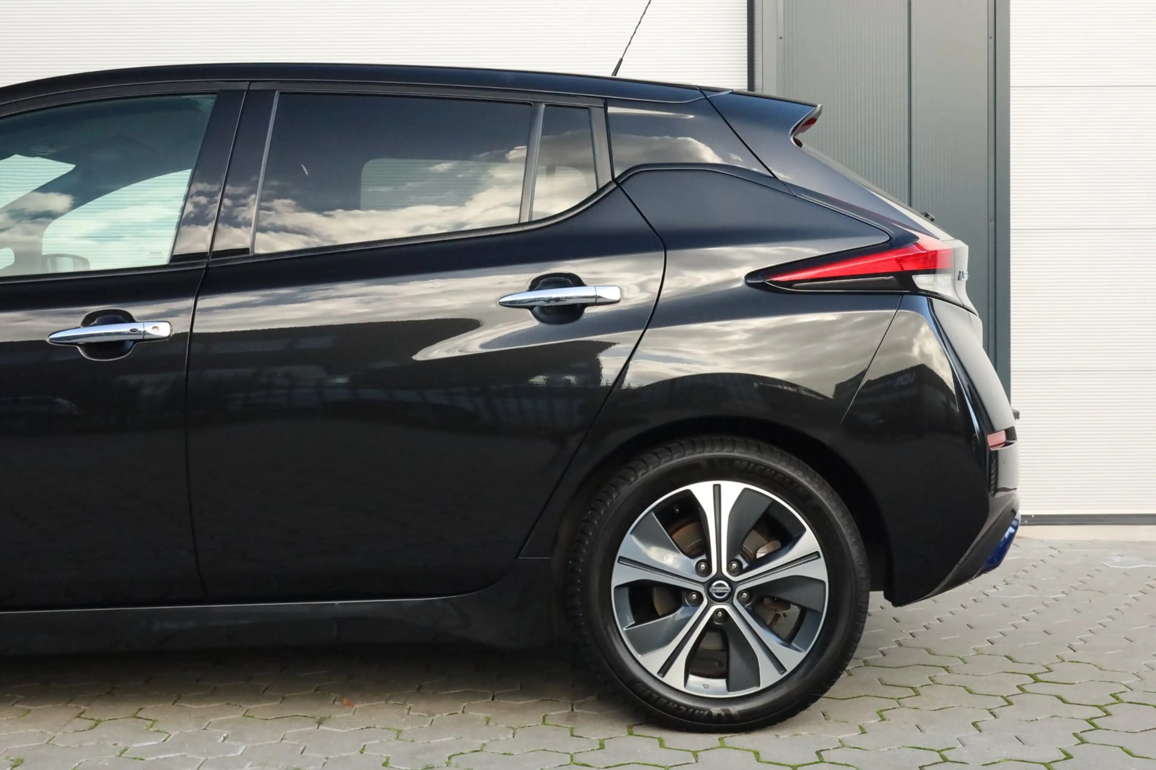Nissan Leaf 2.ZERO EDITION 40 kWh Carplay, Camera Adaptief — photo 8