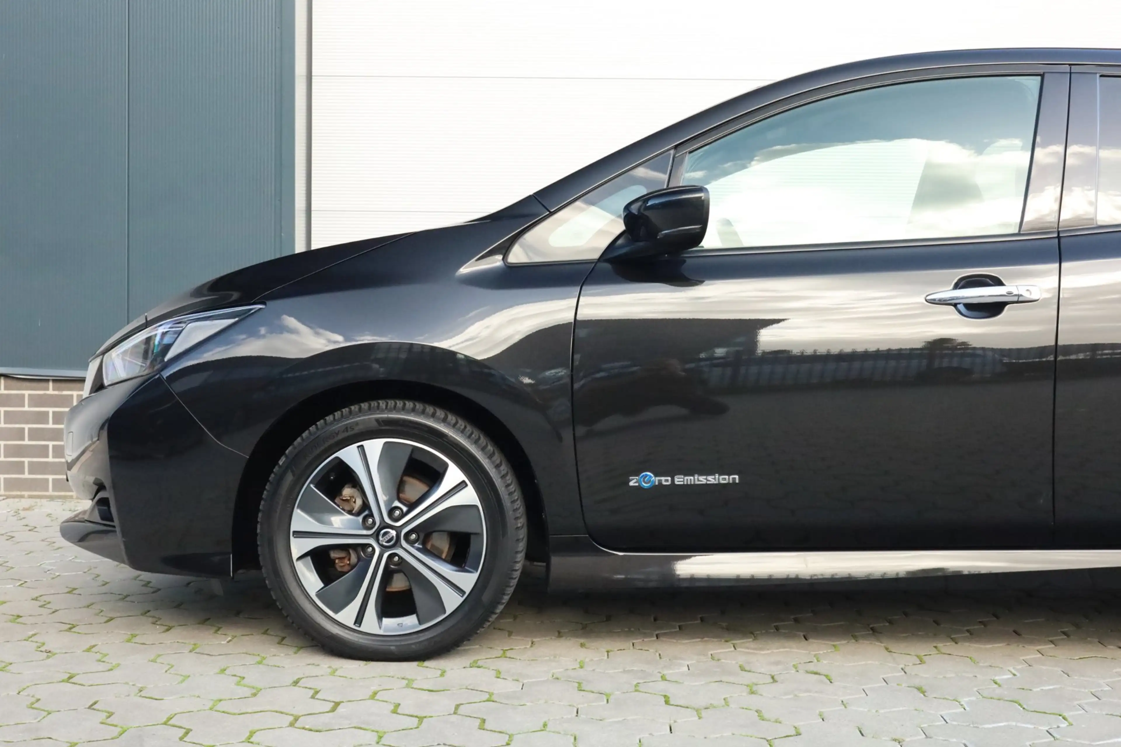 Nissan Leaf 2.ZERO EDITION 40 kWh Carplay, Camera Adaptief — photo 7