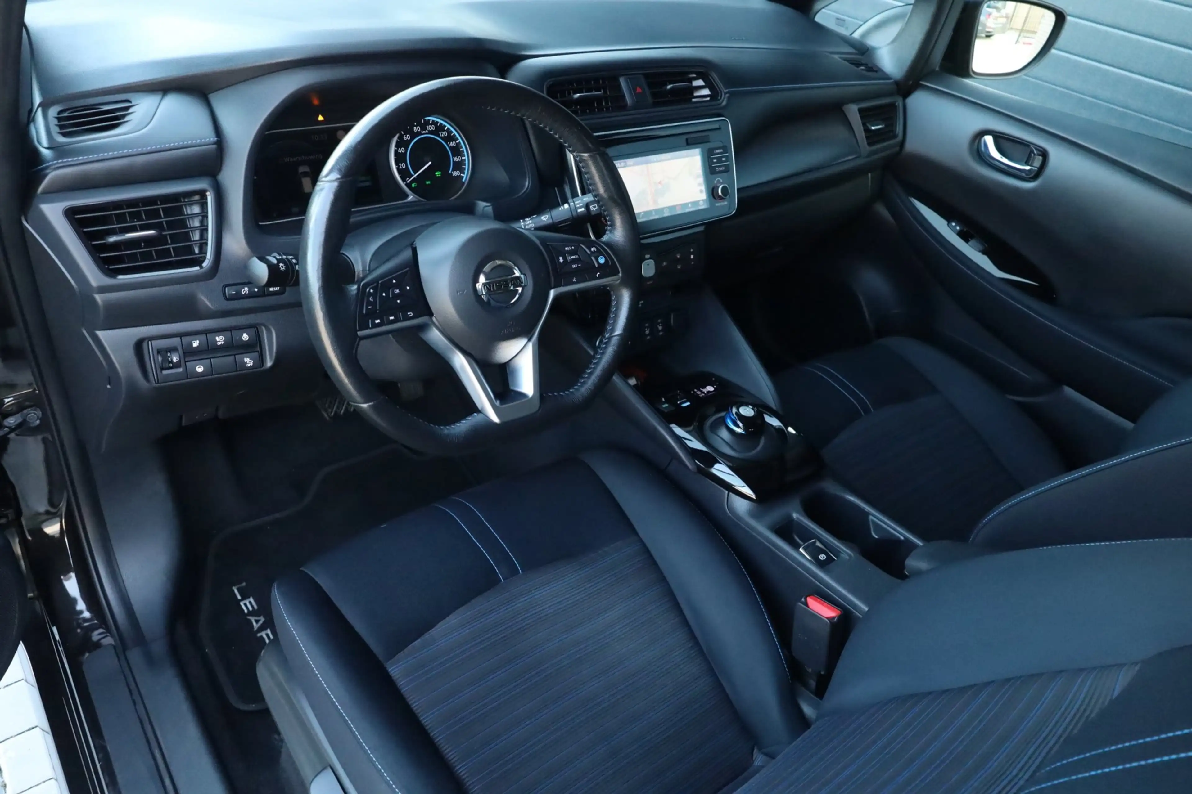 Nissan Leaf 2.ZERO EDITION 40 kWh Carplay, Camera Adaptief — photo 3