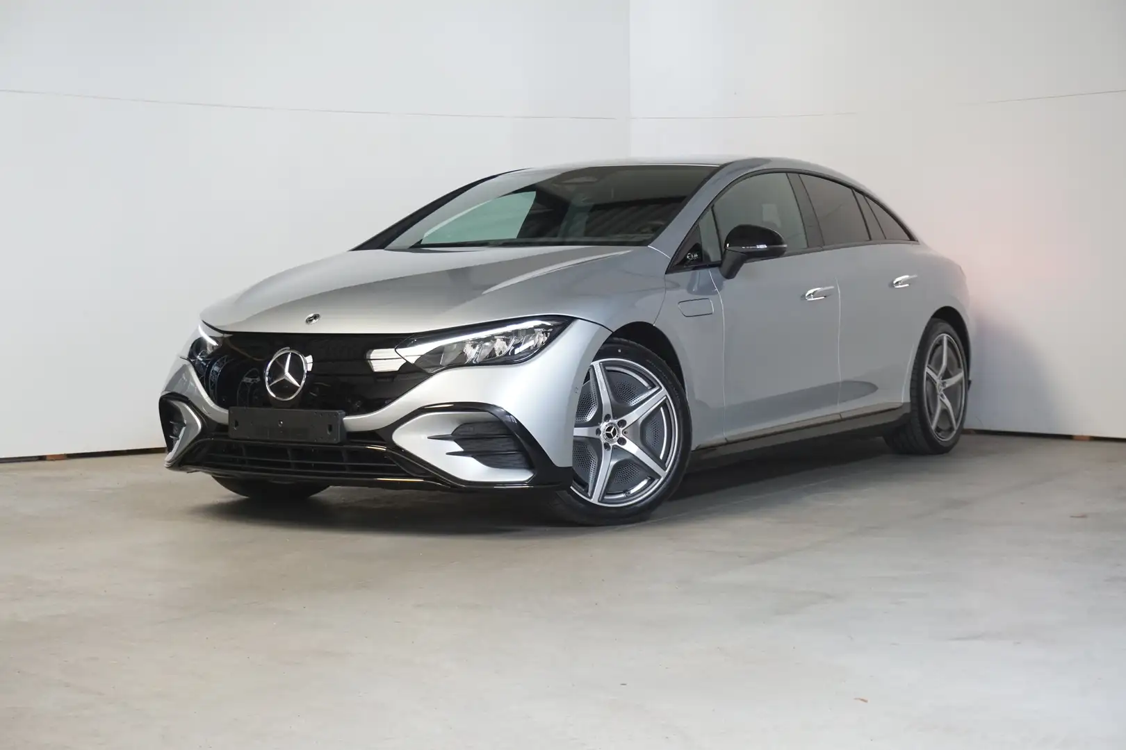 Mercedes-Benz EQE 300 AMG - NIGHT PAKKET - TREKHAAK Argent - 1