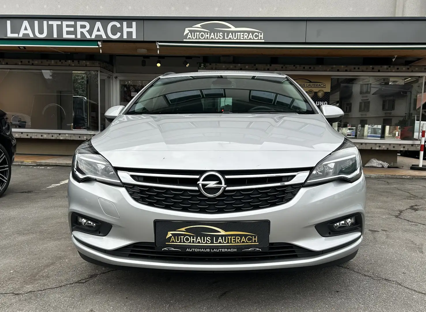 Opel Astra 1,6 CDTI Edition *SITZHEIZUNG *TEMPOMAT *BLUETOOTH Grau - 2