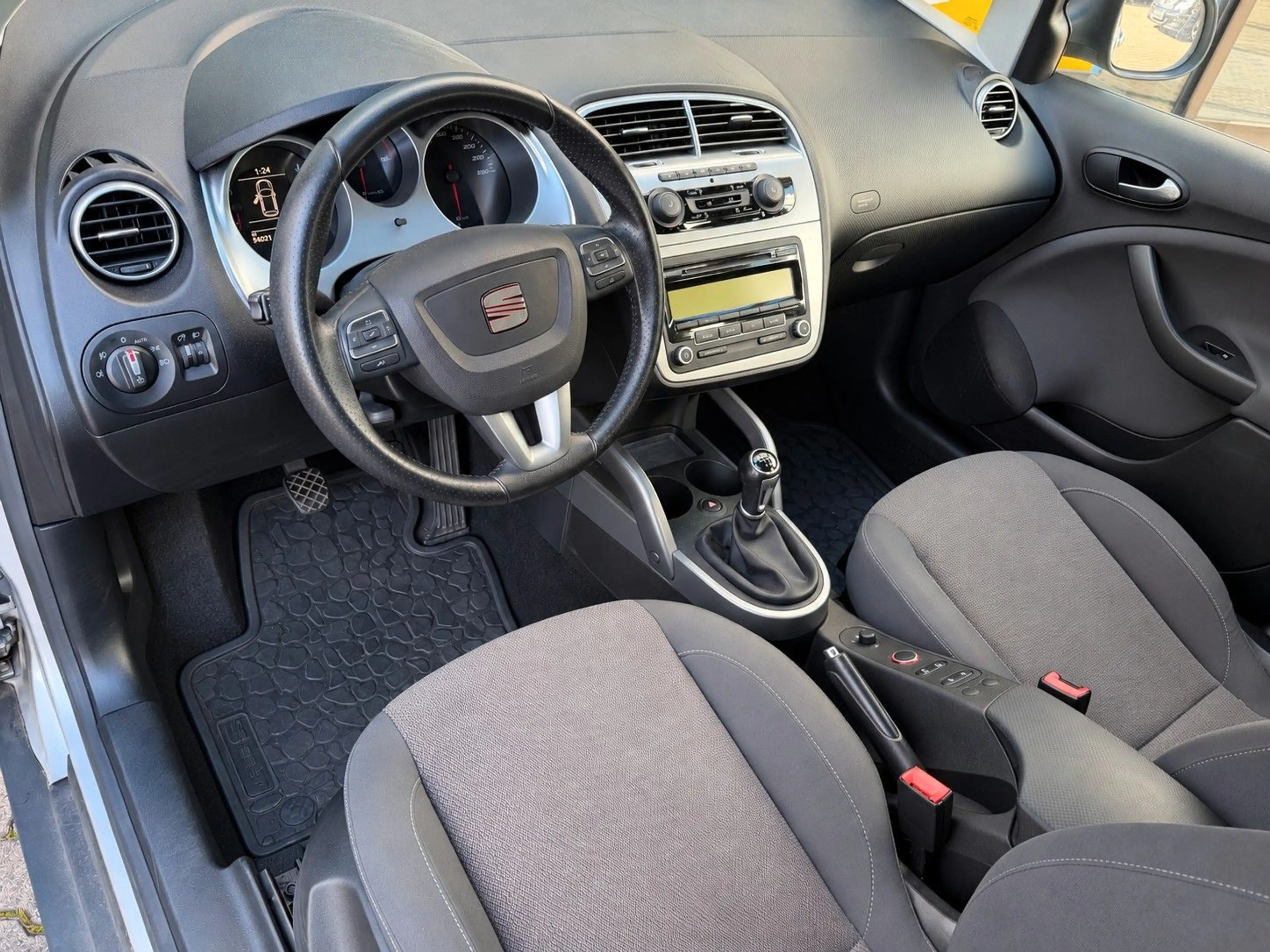 SEAT Altea XL 2.0 TDI Stylance/Tempomat/PDC/SHZ/1Hand — photo 7