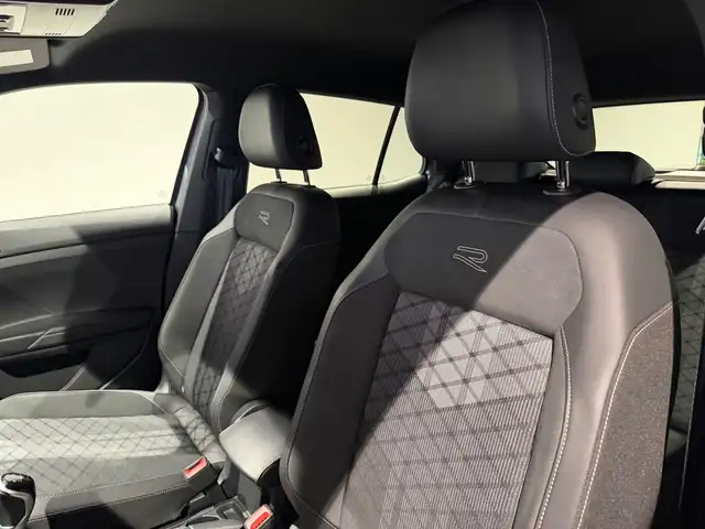 Volkswagen T-Cross view 9