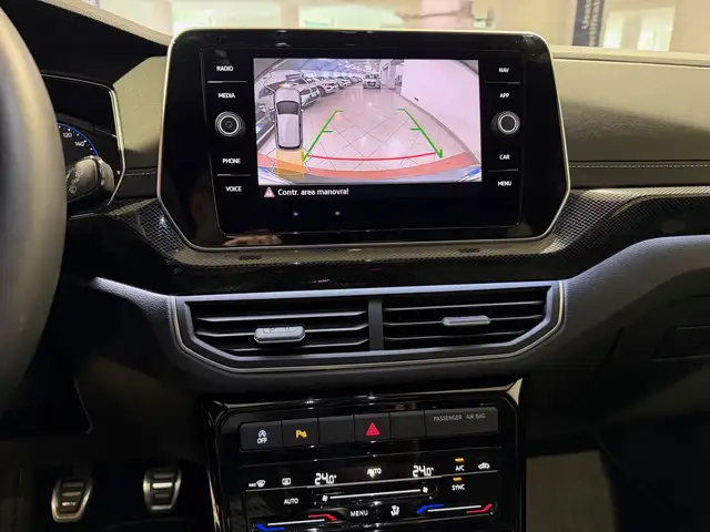 Volkswagen T-Cross view 15