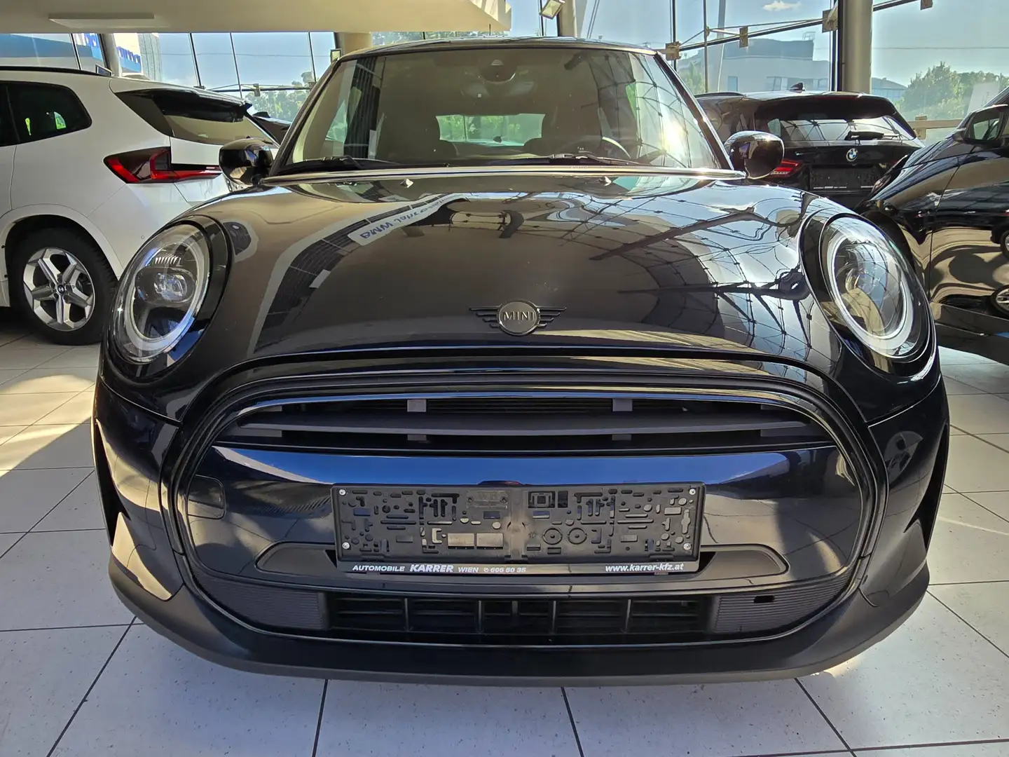 MINI Cooper 1,5 Aut. "Yours Trim" Vollleder/Sportsitze/LED Schwarz - 2
