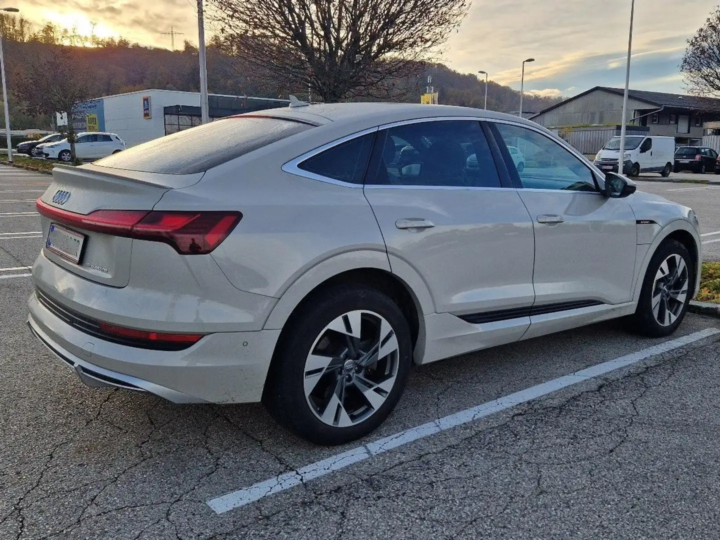 Audi e-tron e-tron Sportback 50 e-tron 158kW Beige - 2