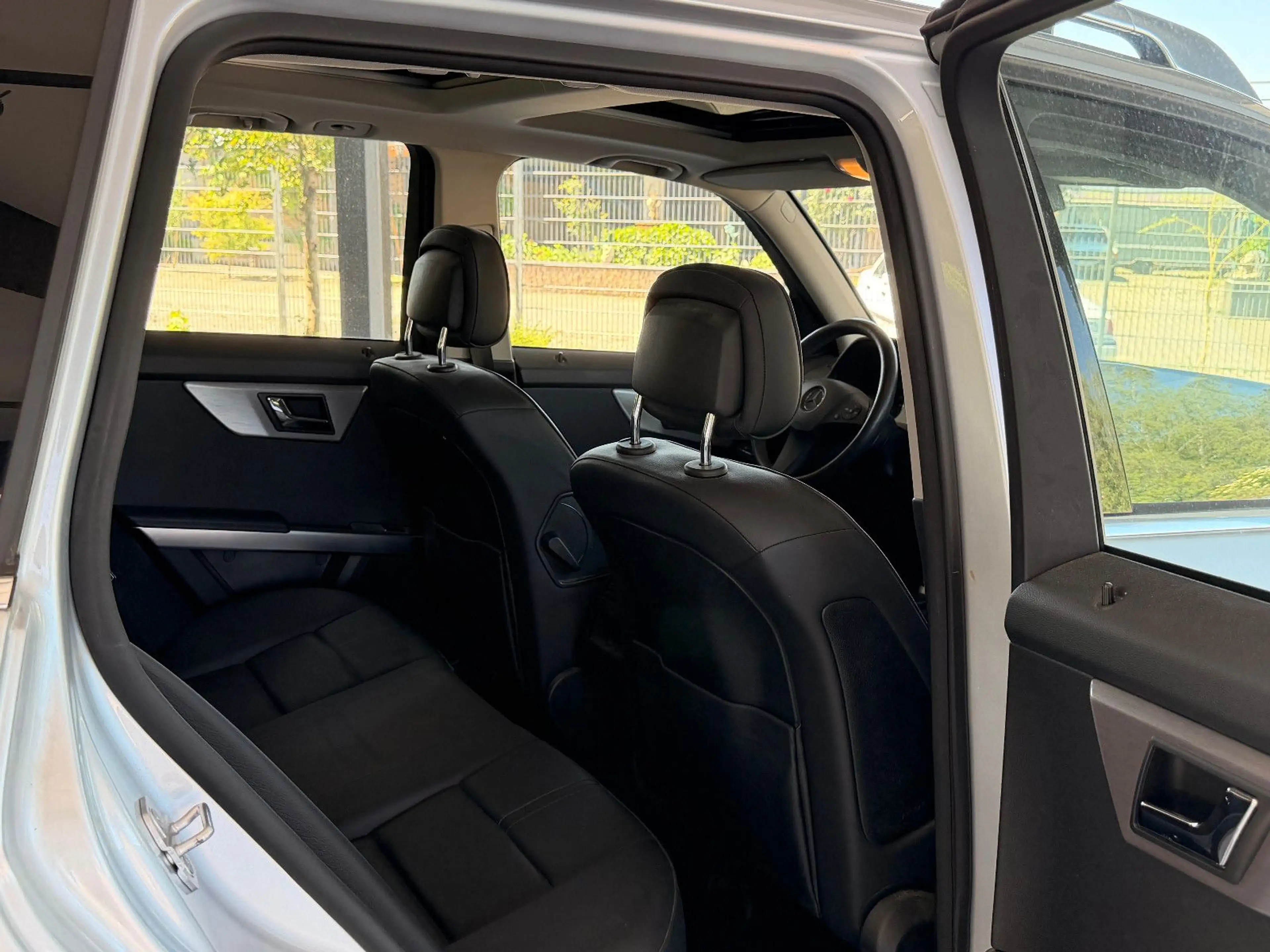 Mercedes-Benz GLK 220 CDI BlueEfficiency 4Matic-Pano-Leder — photo 14