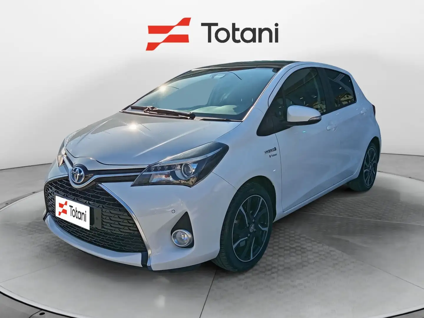 Toyota Yaris III 5p 1.5h Style Bianco - 1