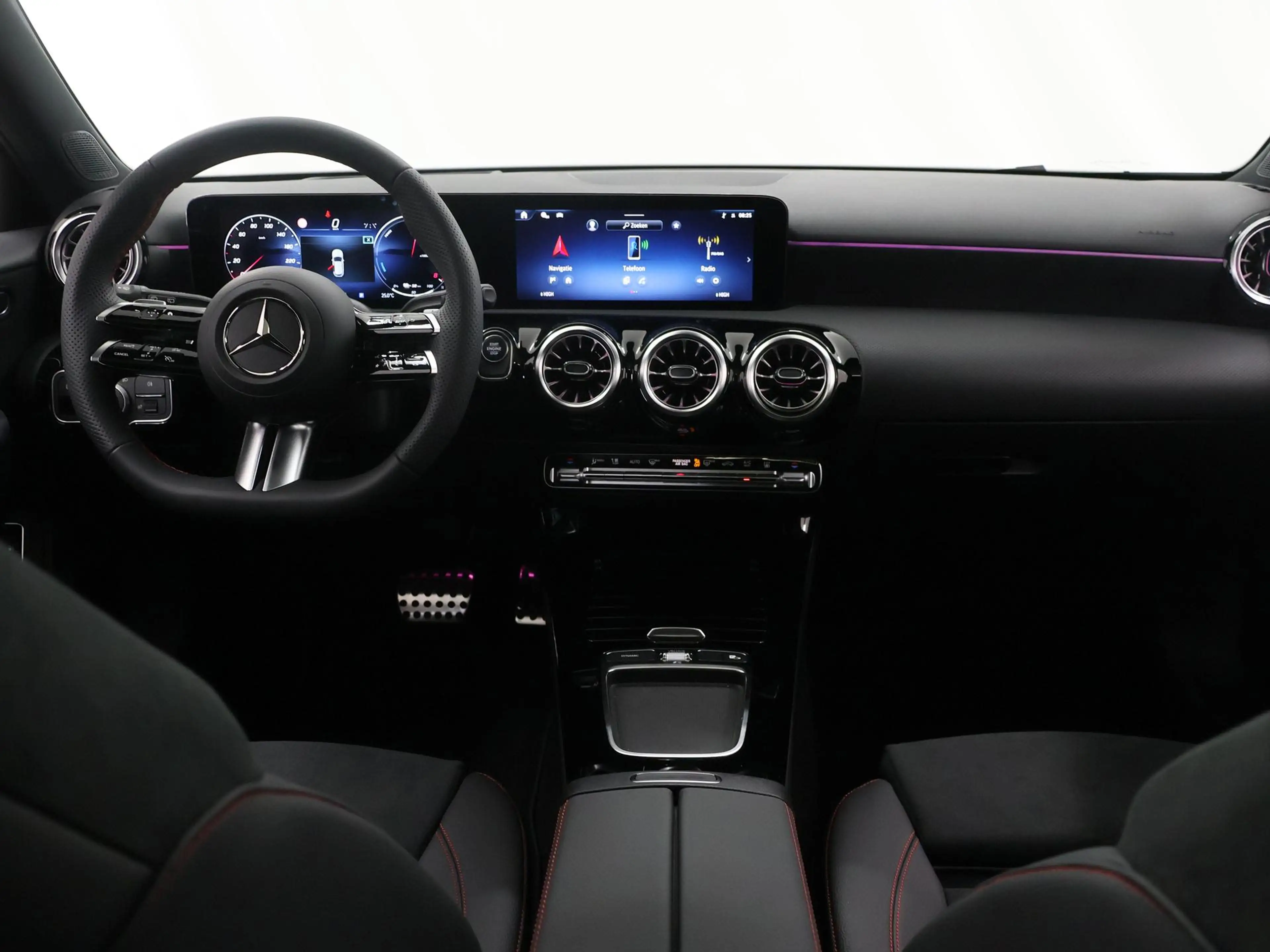 Mercedes-Benz A 250 250e Business Solution AMG | Panoramaschuifdak | P — photo 8