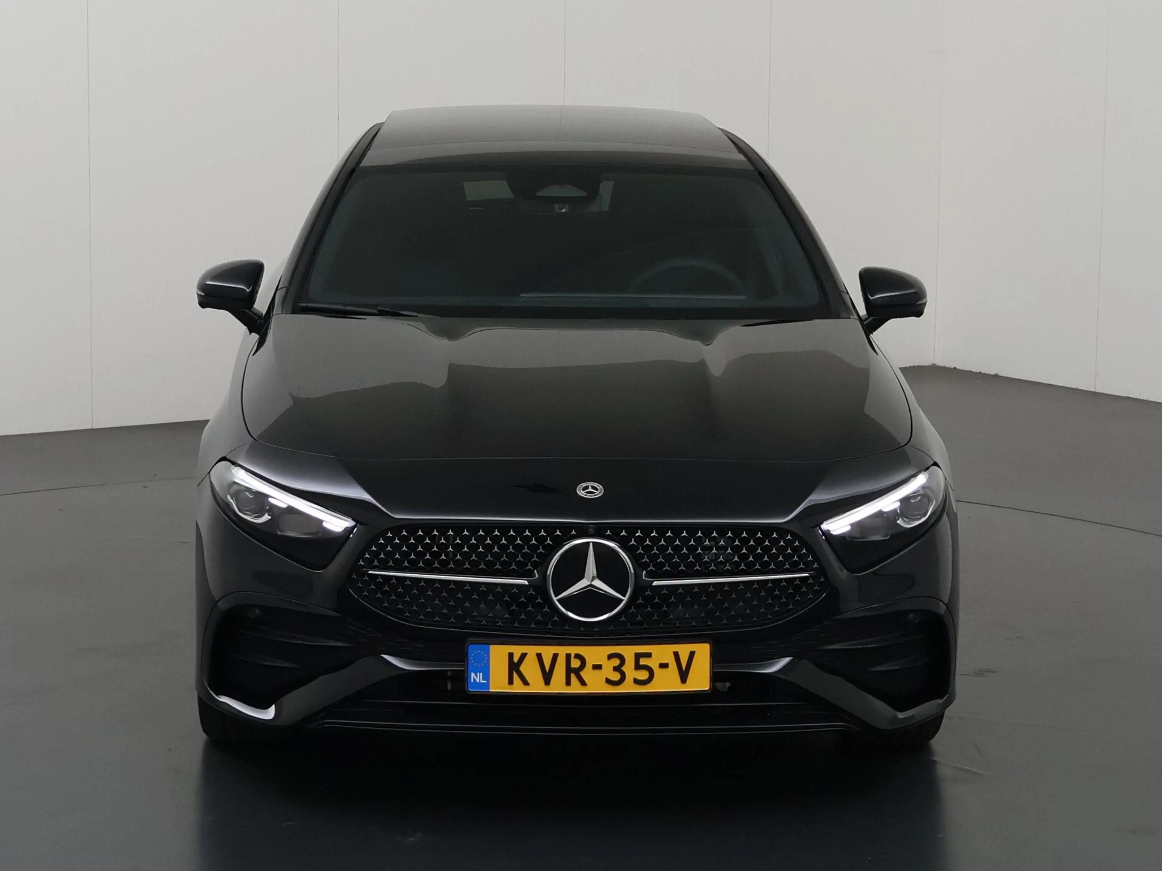 Mercedes-Benz A 250 250e Business Solution AMG | Panoramaschuifdak | P — photo 4