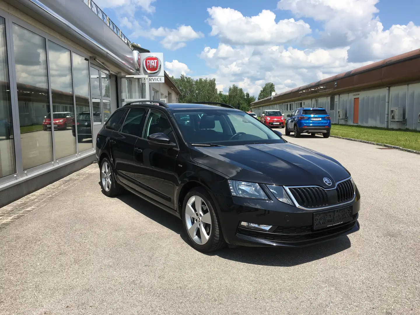 Skoda Octavia Combi 1,6 TDI Ambition Limited Schwarz - 1