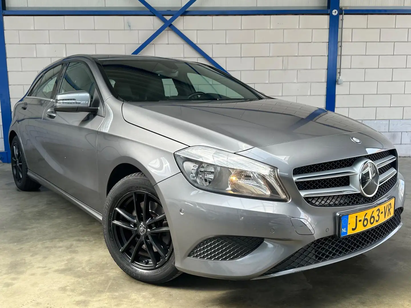 Mercedes-Benz A 180 Prestige Navi|Camera|Trekhaak|Cruise Grijs - 2