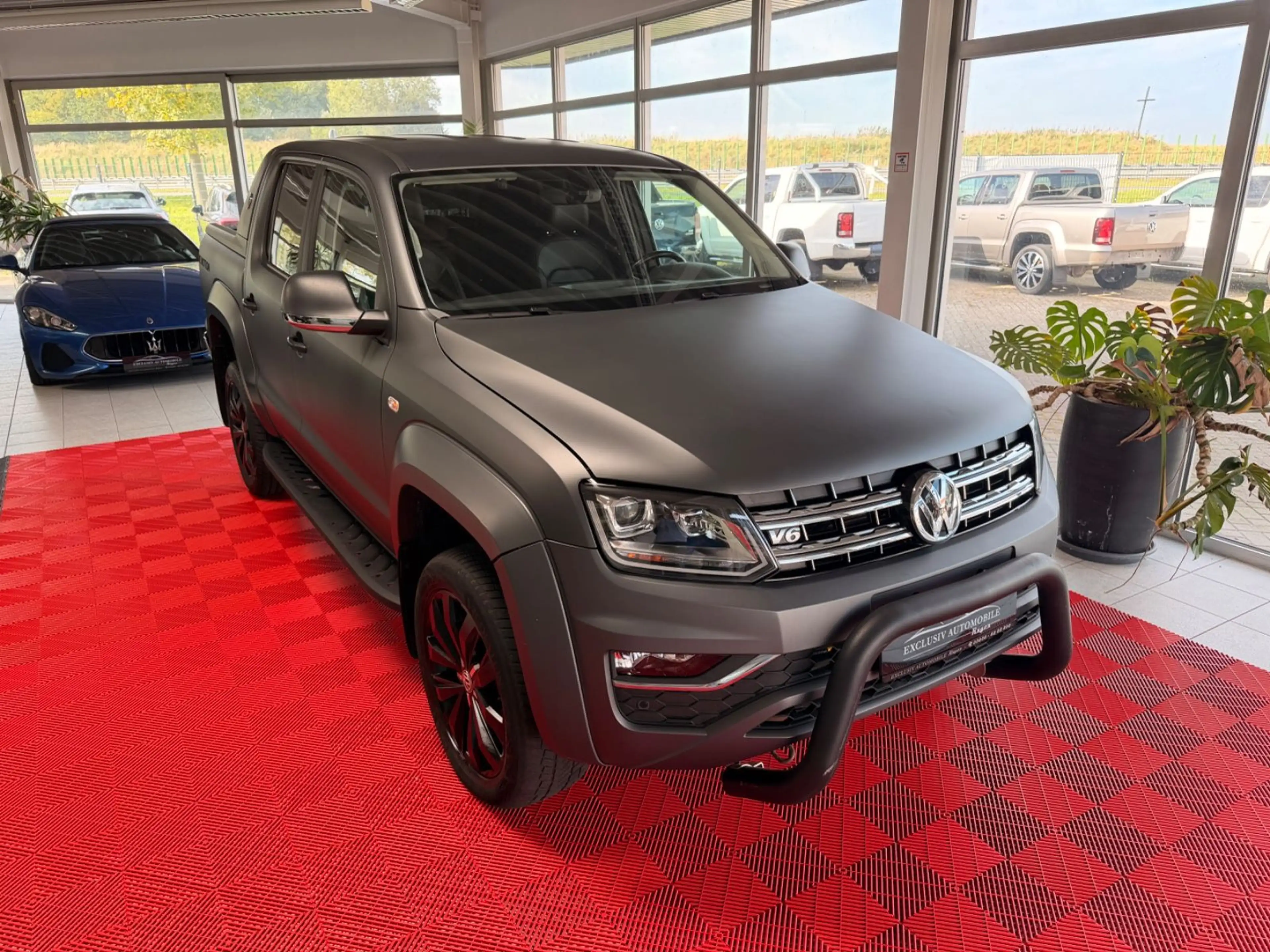 Volkswagen Amarok Aventura Standheizung Diffsperre Matt — photo 5