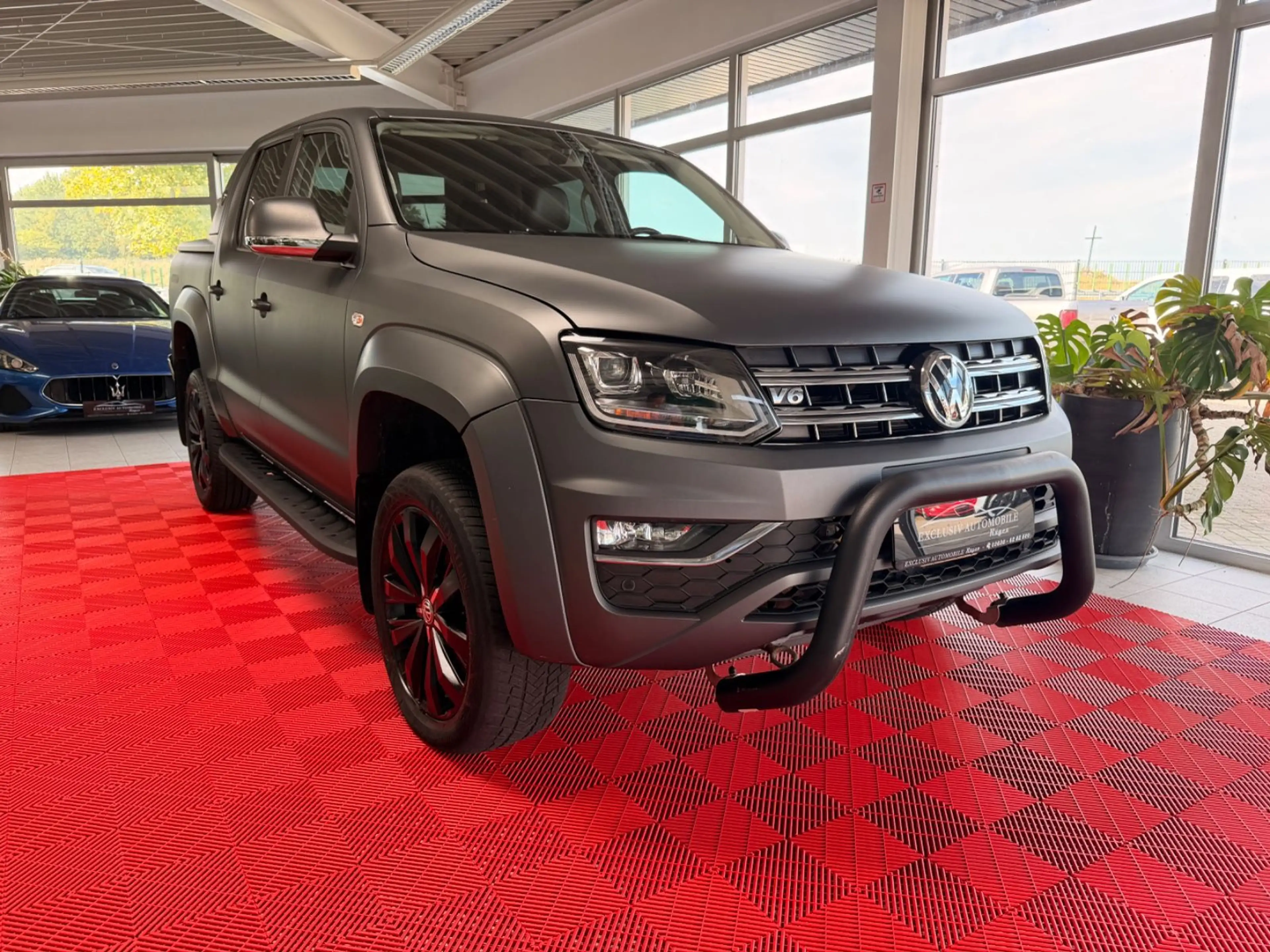 Volkswagen Amarok Aventura Standheizung Diffsperre Matt — photo 4