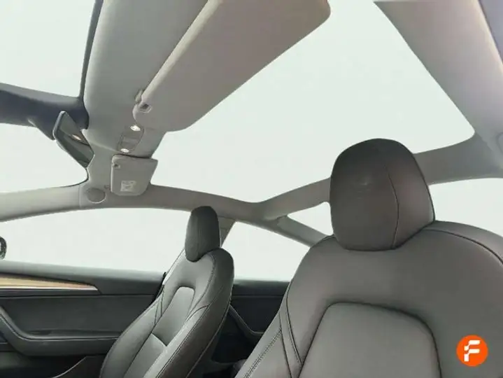 Tesla Model 3 2024, foto 11