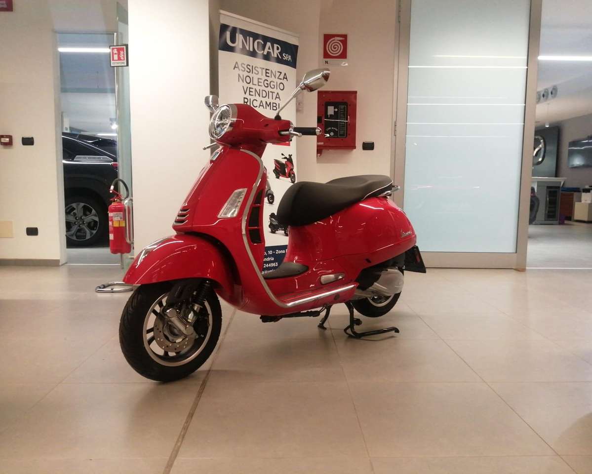 Vespa GTS 300 SUPER Euro 5 - NUOVO IN PRONTA CONSEGNA!