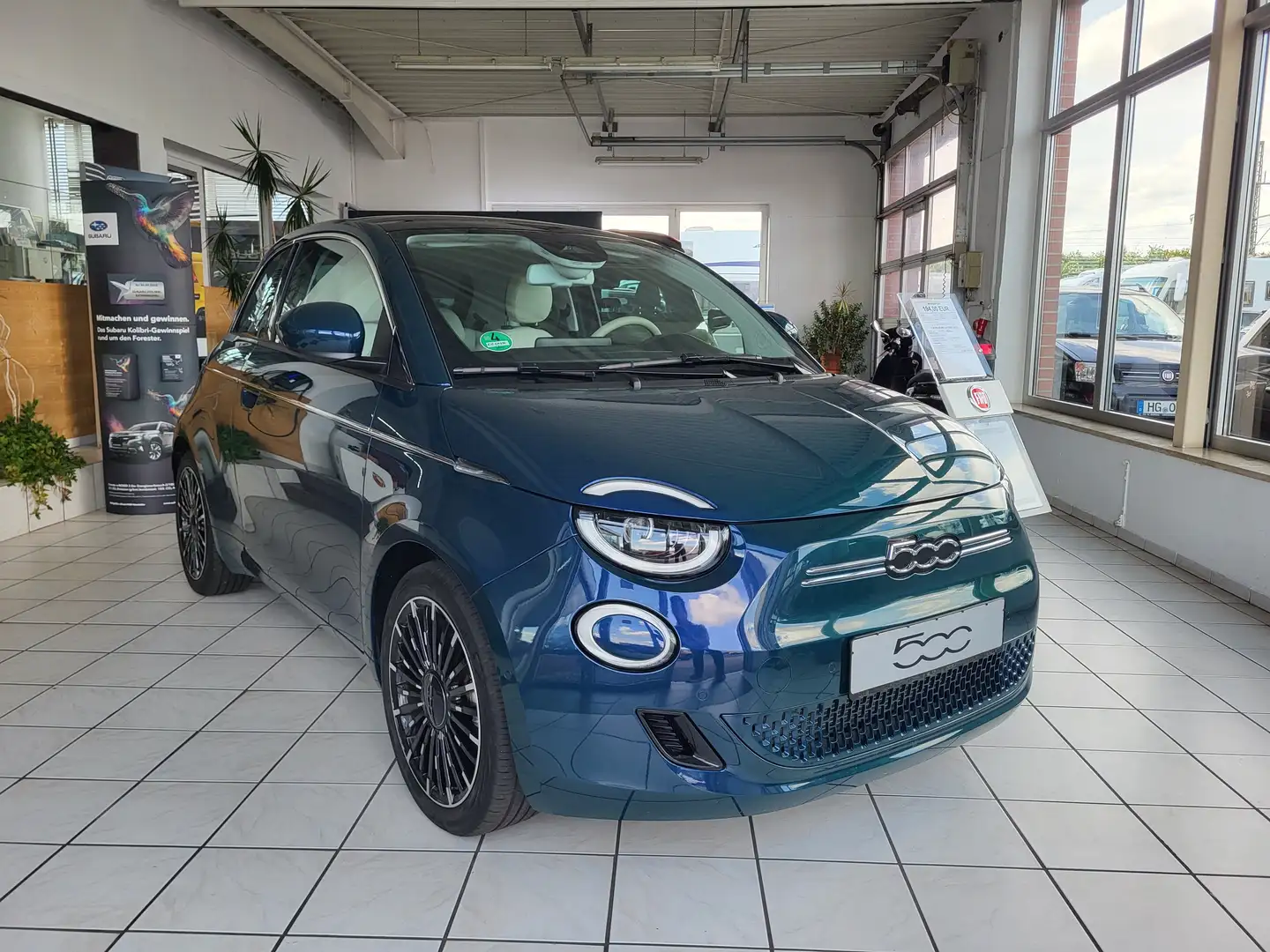 Fiat 500e La Prima 42 kWh -Vollausstattung- Groen - 1