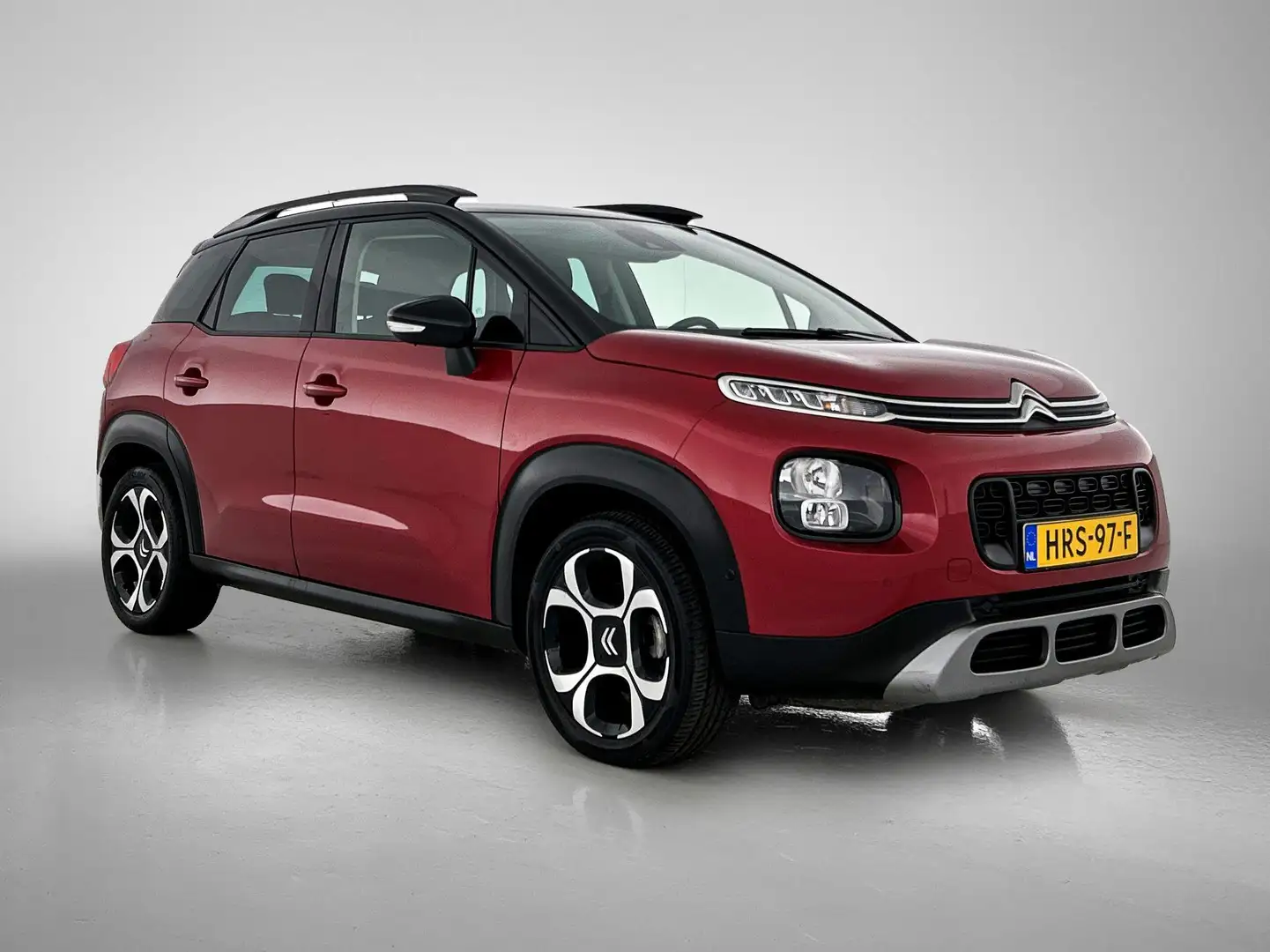 Citroen C3 Aircross 1.2 PureTech S&S Shine | Navigatie | Achteruitrijc Rood - 2
