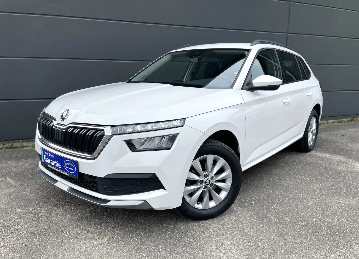 Skoda Kamiq 1.5 TSI 150PS Ambition KAMERA Tempomat ALU DAB LED Weiß - 1