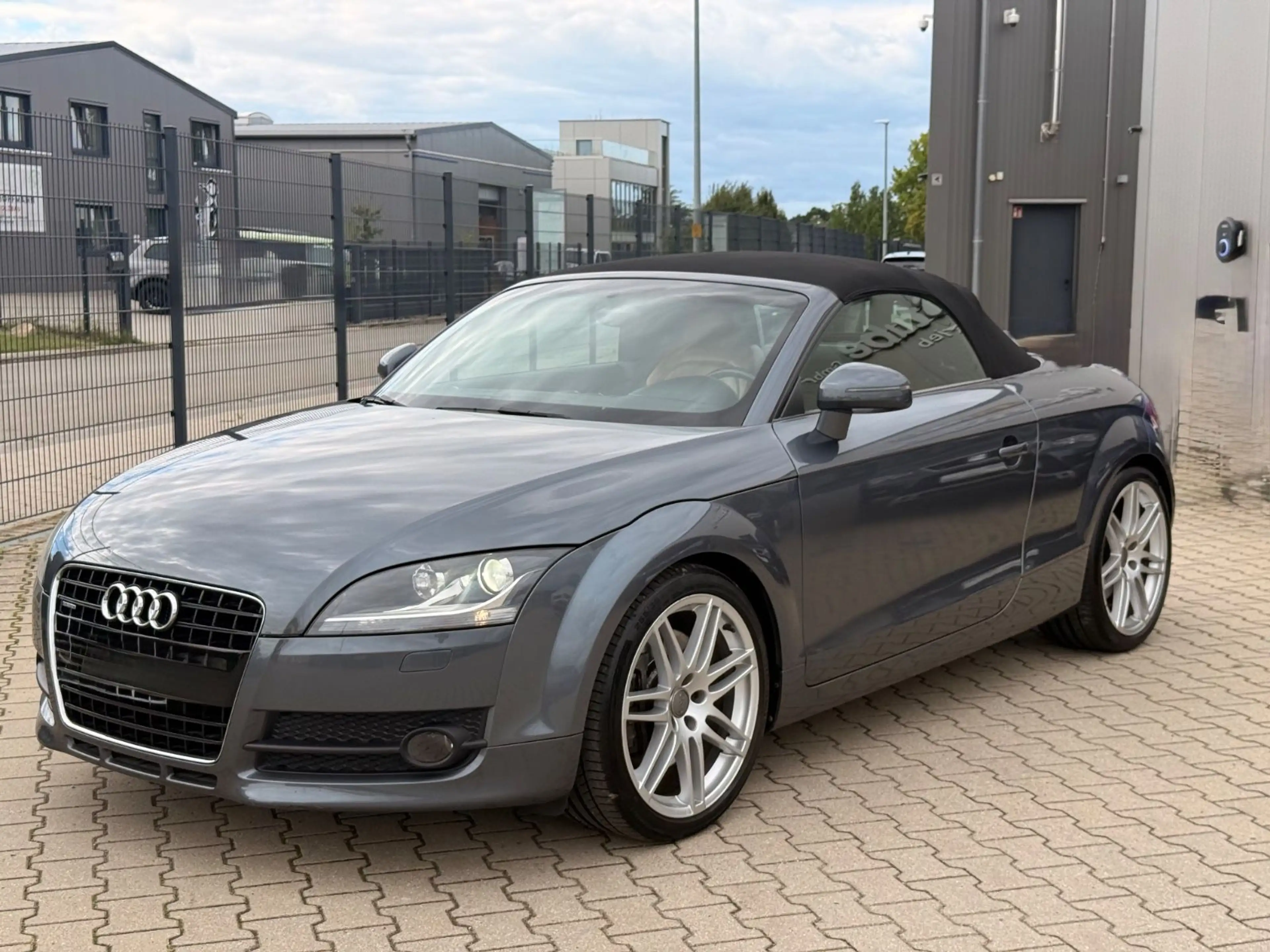Audi TT Roadster 3,2/Auto./Bose/Xenon/2.Hd/quattro — photo 6