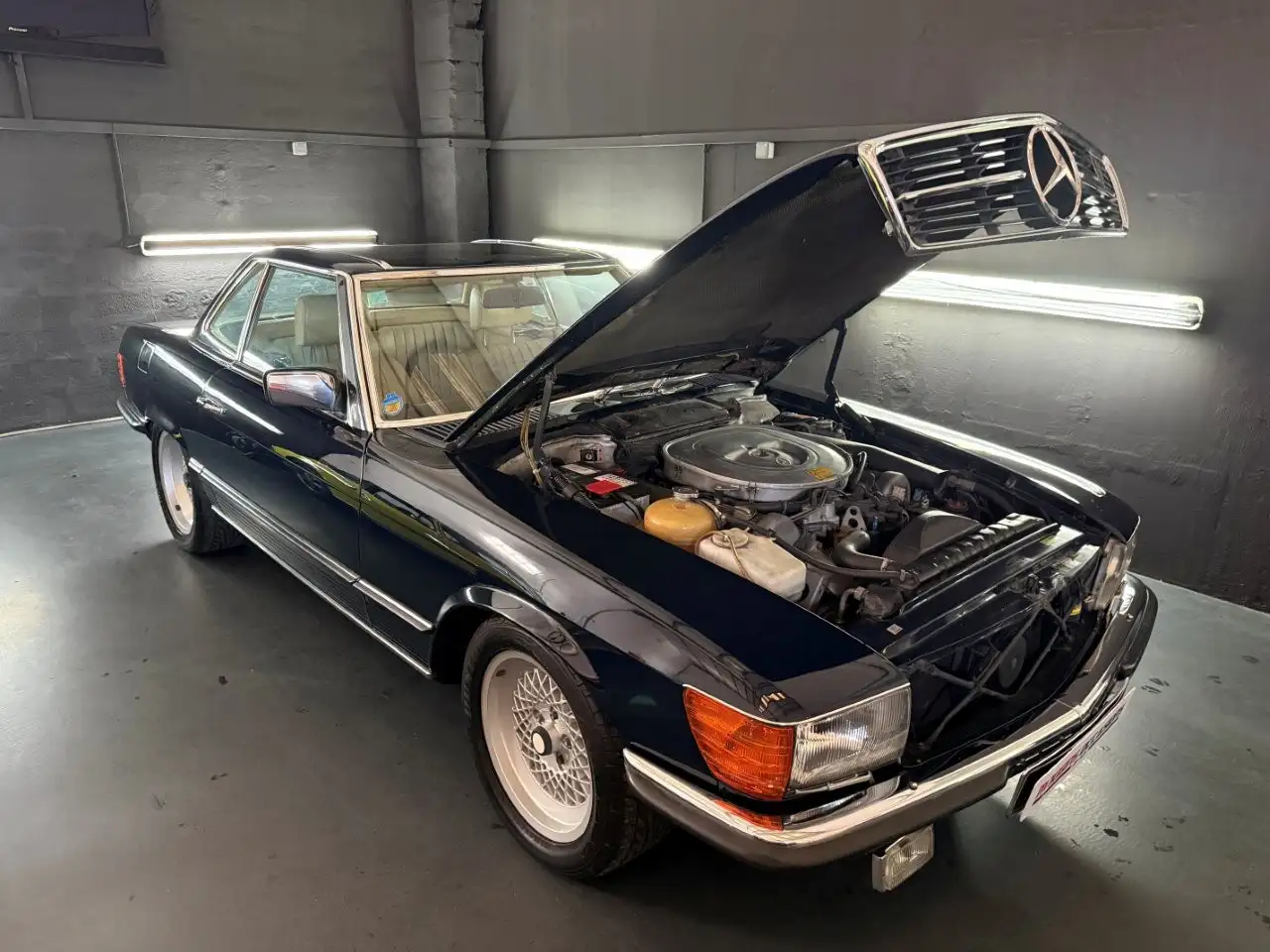 Mercedes-Benz 500 SL R107 BVA, foto 8