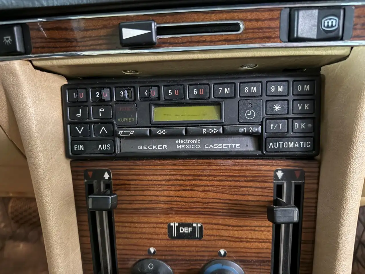 Mercedes-Benz 500 SL R107 BVA, foto 11