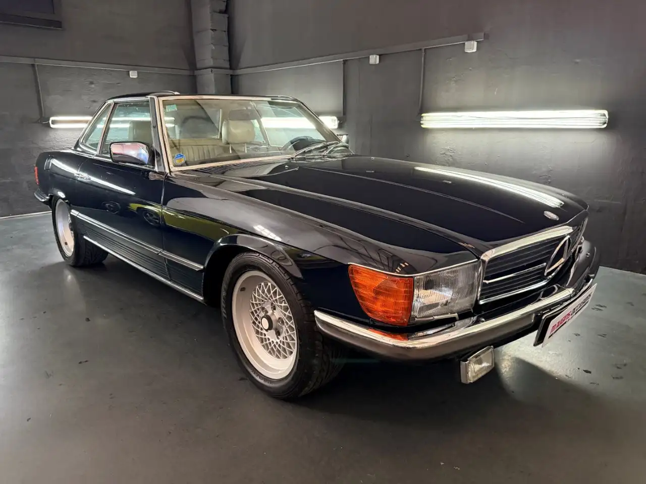 Mercedes-Benz 500 SL R107 BVA, foto 1