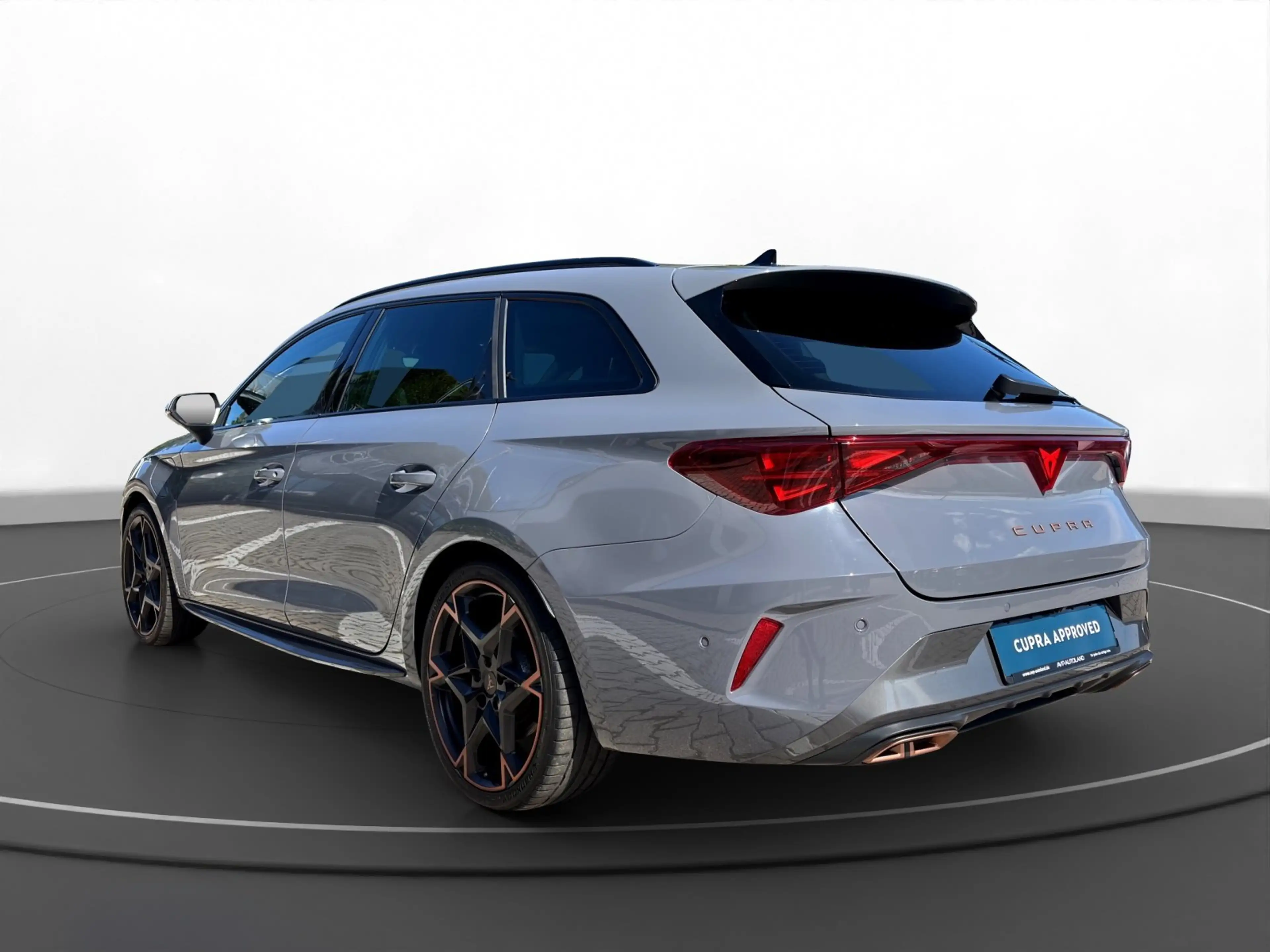 CUPRA Leon Sportstourer 1.5 eTSI DSG VZ — photo 8