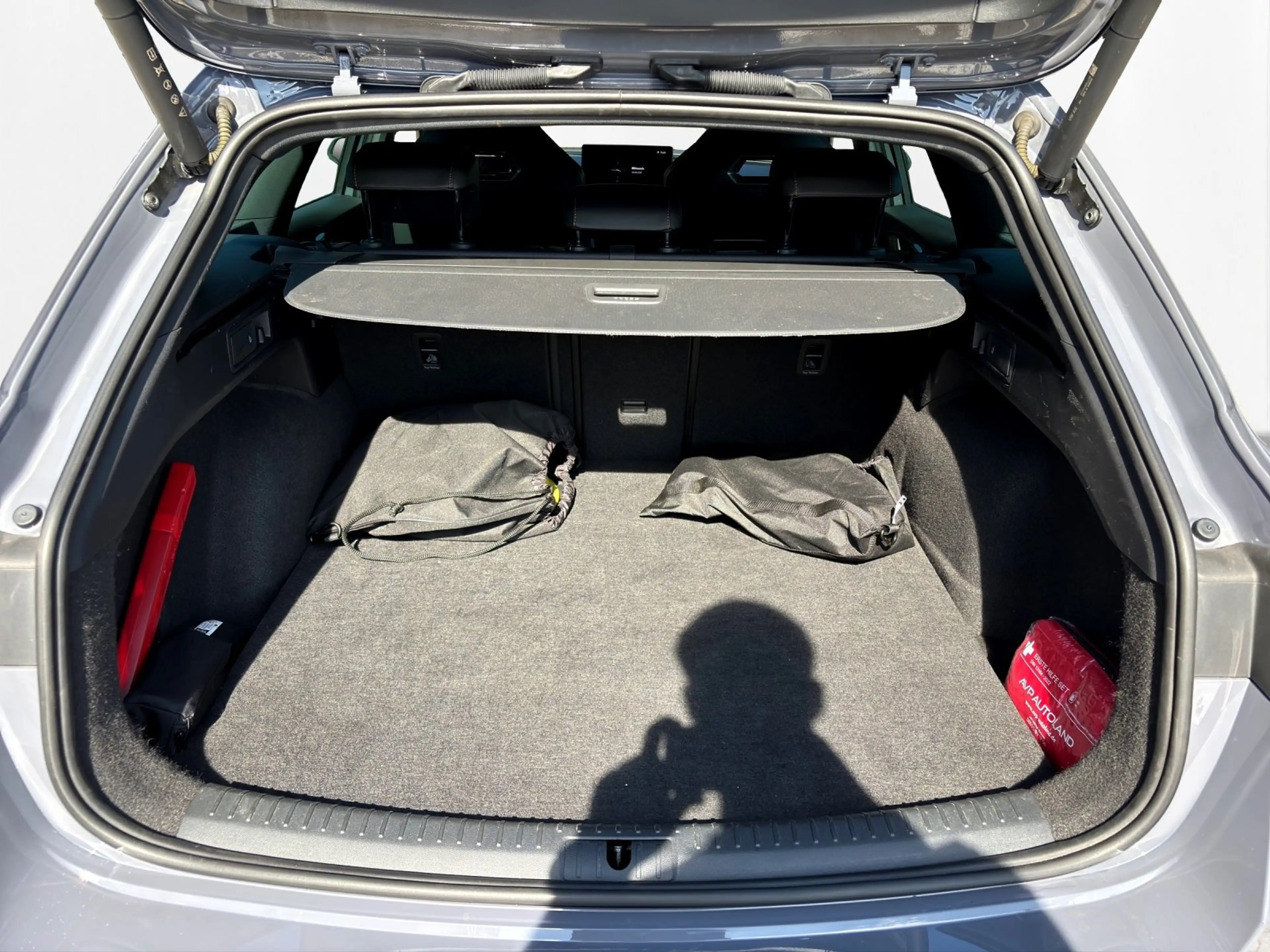 CUPRA Leon Sportstourer 1.5 eTSI DSG VZ — photo 7