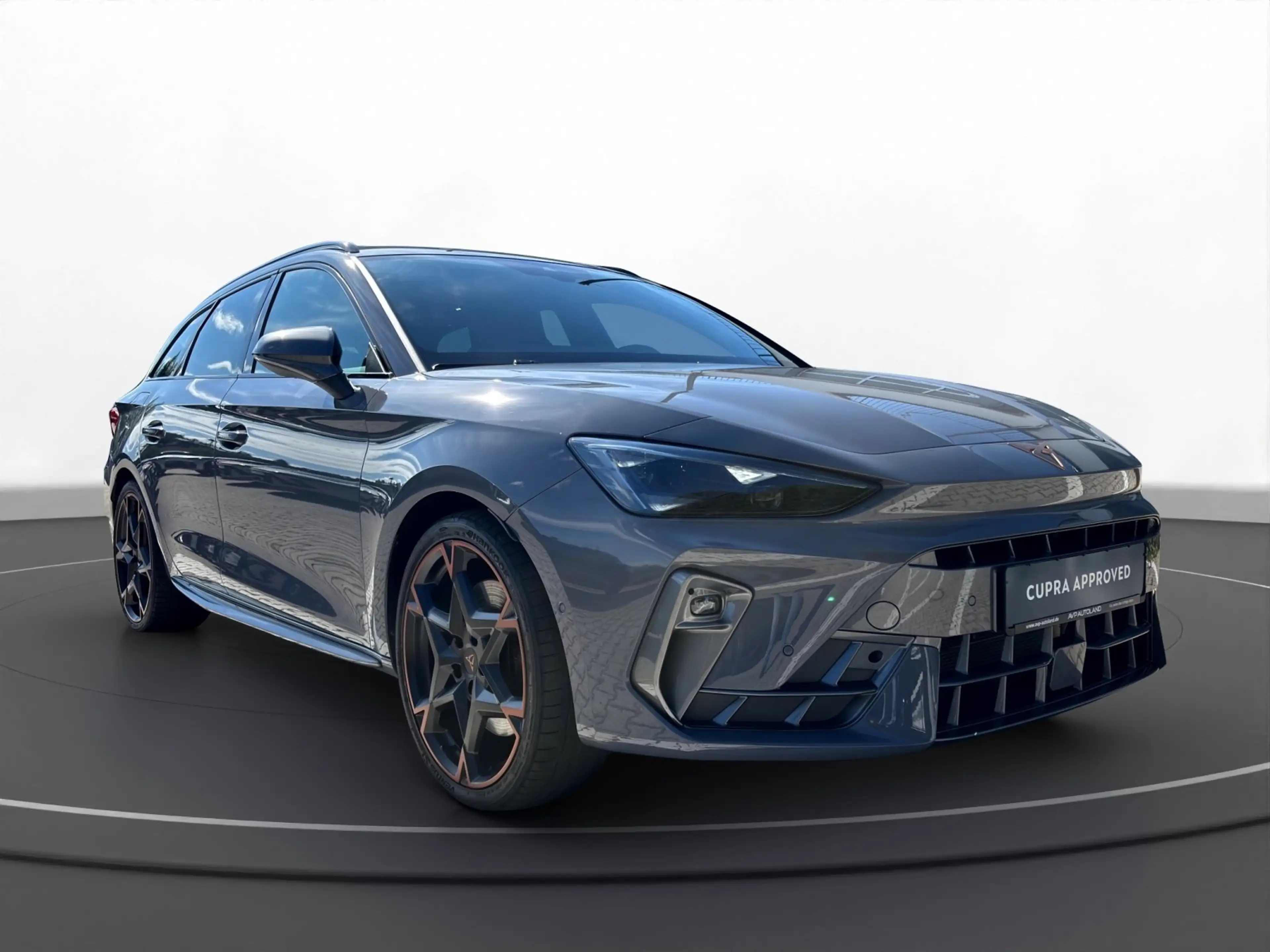 CUPRA Leon Sportstourer 1.5 eTSI DSG VZ — photo 4