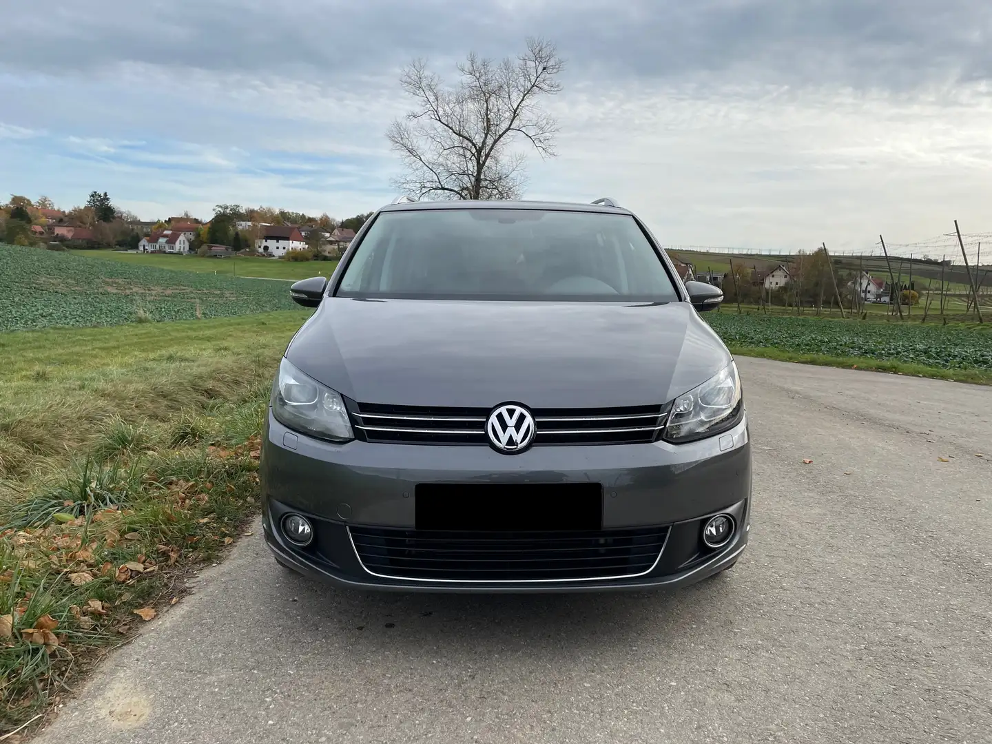 Volkswagen Touran Highline Xenon Rückfahrkamera 1. HAND Grau - 1