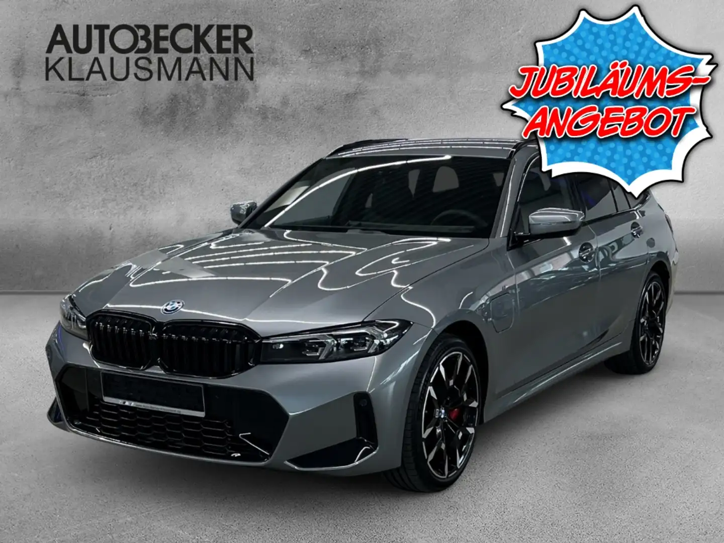 BMW 330 e Touring M Sport LMR 19'' Park-Assistent AHK-klap Šedá - 1