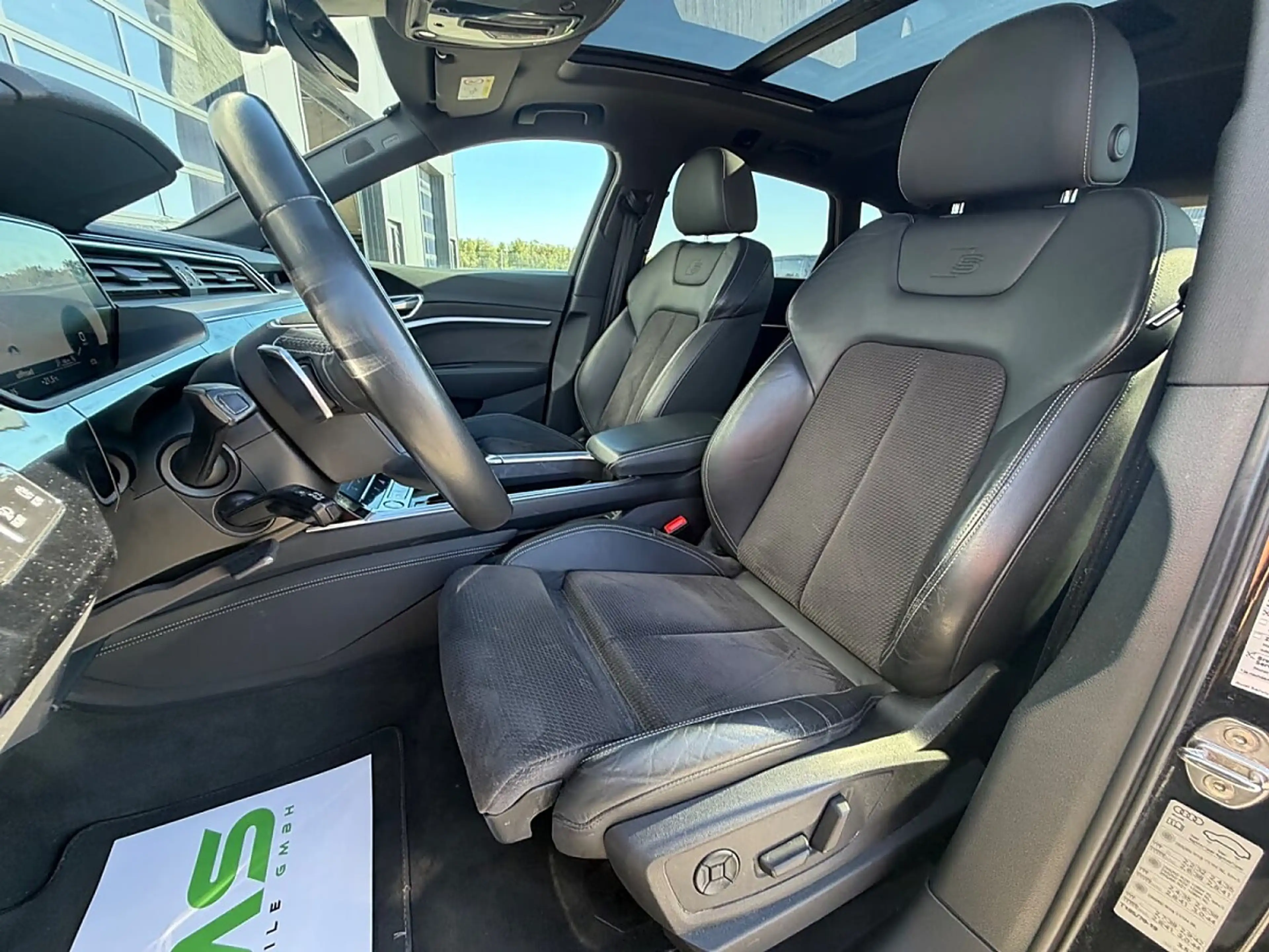 Audi e-tron 55 quattro 95kWh Advanced — photo 12