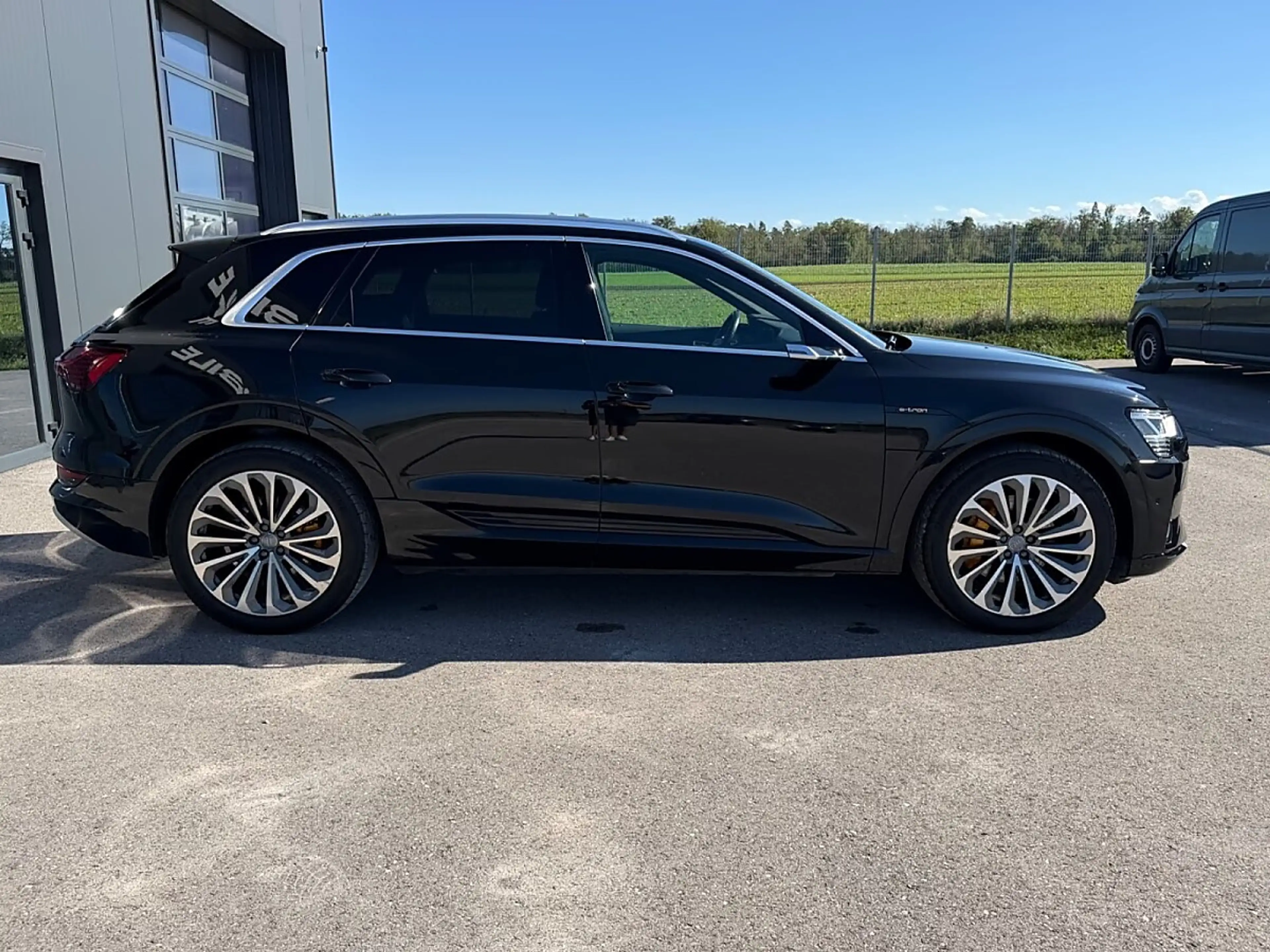 Audi e-tron 55 quattro 95kWh Advanced — photo 5