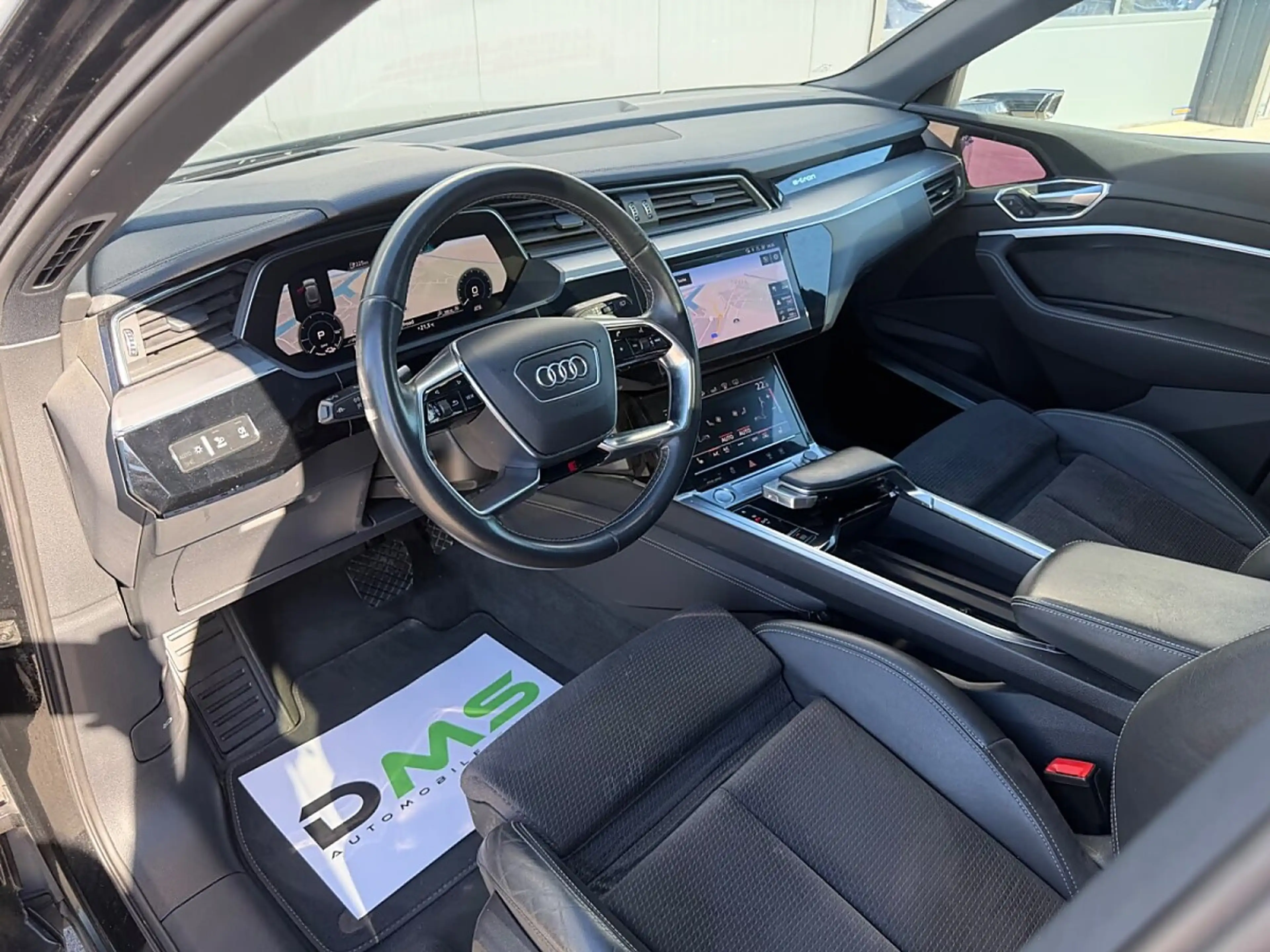 Audi e-tron 55 quattro 95kWh Advanced — photo 13