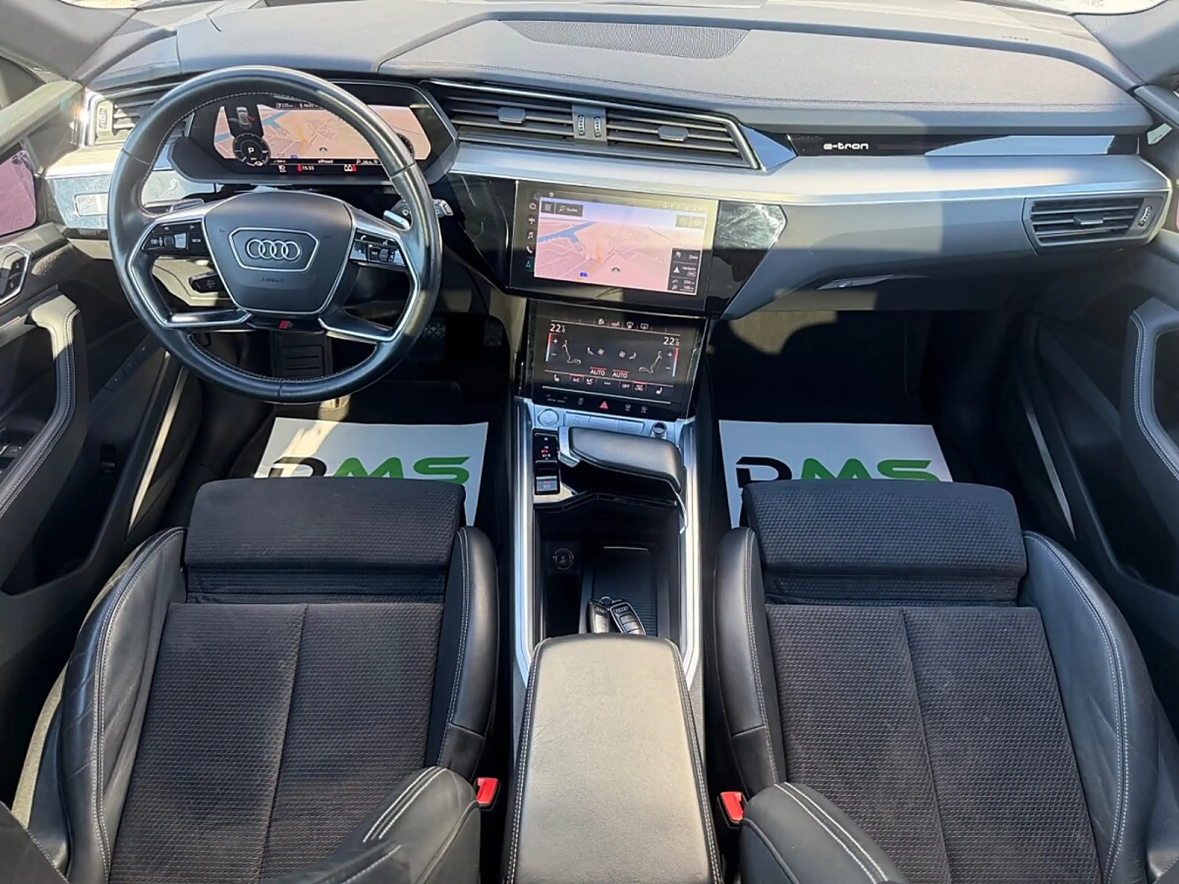 Audi e-tron 55 quattro 95kWh Advanced — photo 11